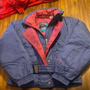 Sunice Blue and Pink Ski & Snow Jacket Insulated Design